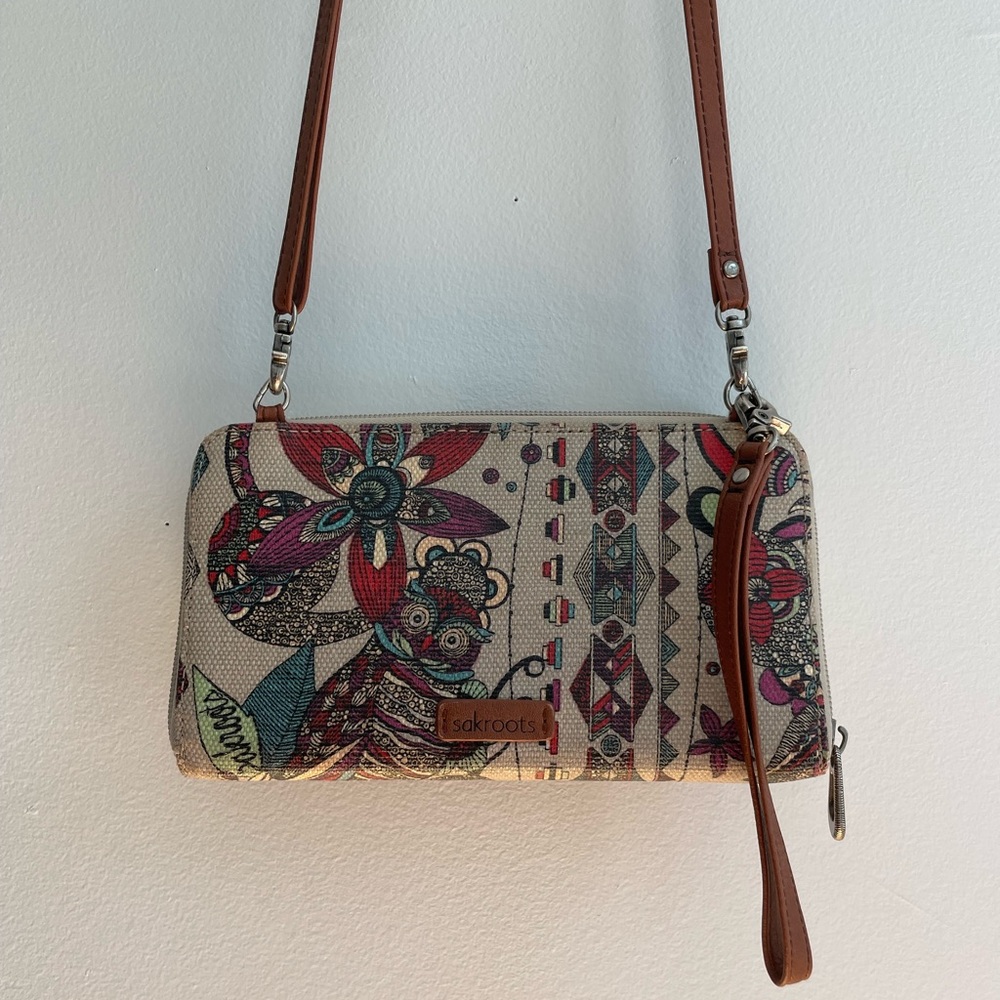 Sakroots Crossbody Bag with Pocket for a Phone - Picture 6 of 8
